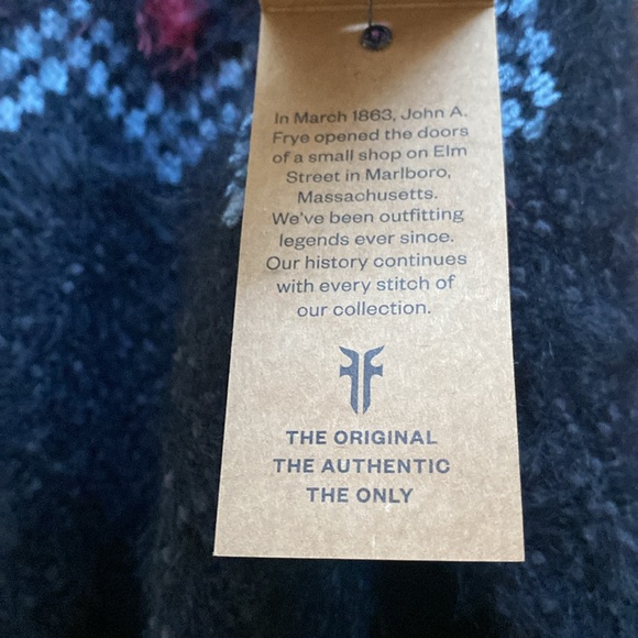 Frye NWT Sweater cropped Butter Soft / size Med - Picture 10 of 17